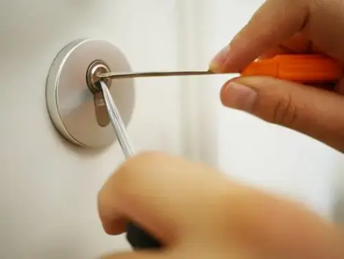 Key-Extraction--in-Juneau-Wisconsin-key-extraction-juneau-wisconsin.jpg-image